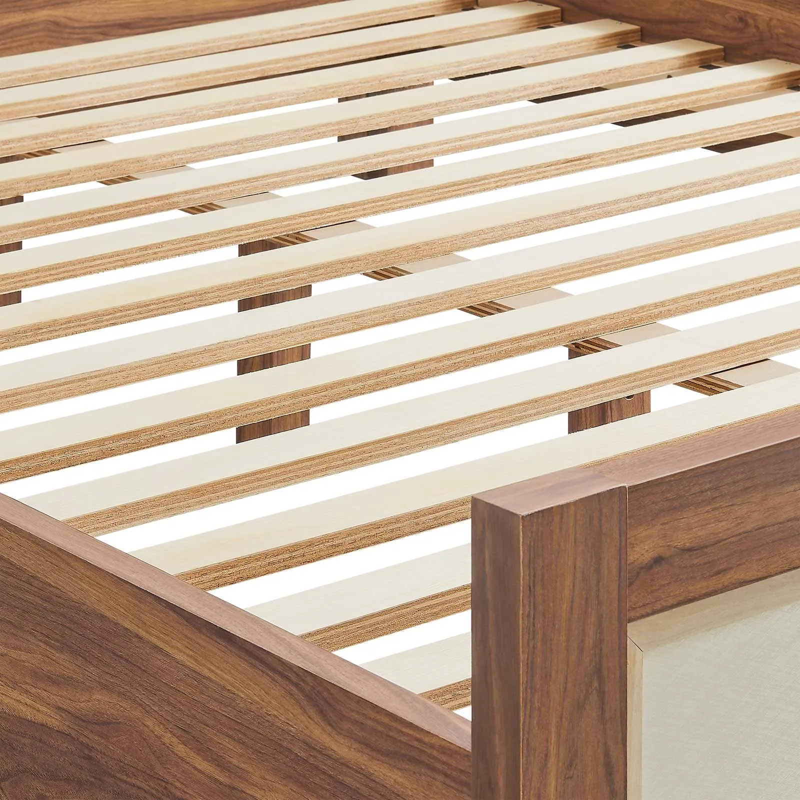 Capri Wood Grain Platform Bed by Modway